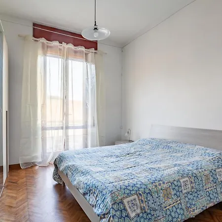 Apartment Roomy House With Private Courtyard! Viareggio