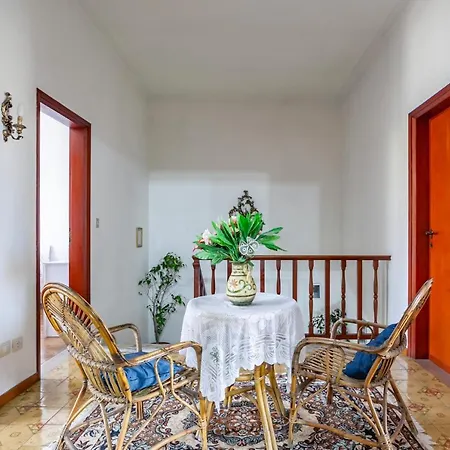 Apartment Roomy House With Private Courtyard! Viareggio