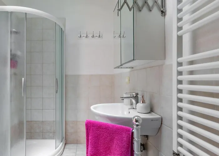 アパート Roomy House With Private Courtyard!